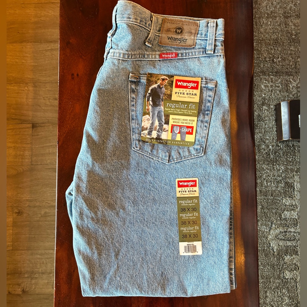 Men’s Wrangler Regular Fit Jeans